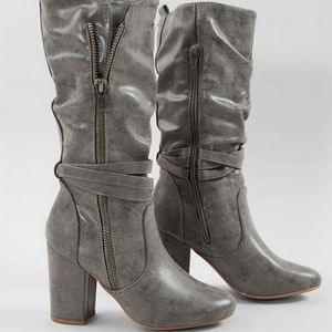 Very G "get busy" heeled boot